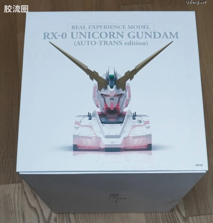 万代 大比例胸像系列 REAL EXPERIENCE MODEL RX-0 独角兽高达 自动变形版 - 图片